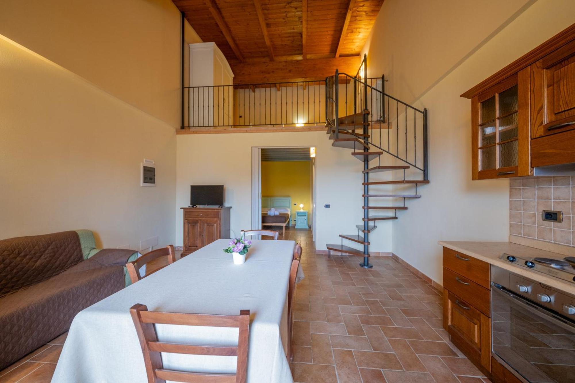 Agriturismo Borgo Biaia Camporgiano Dış mekan fotoğraf