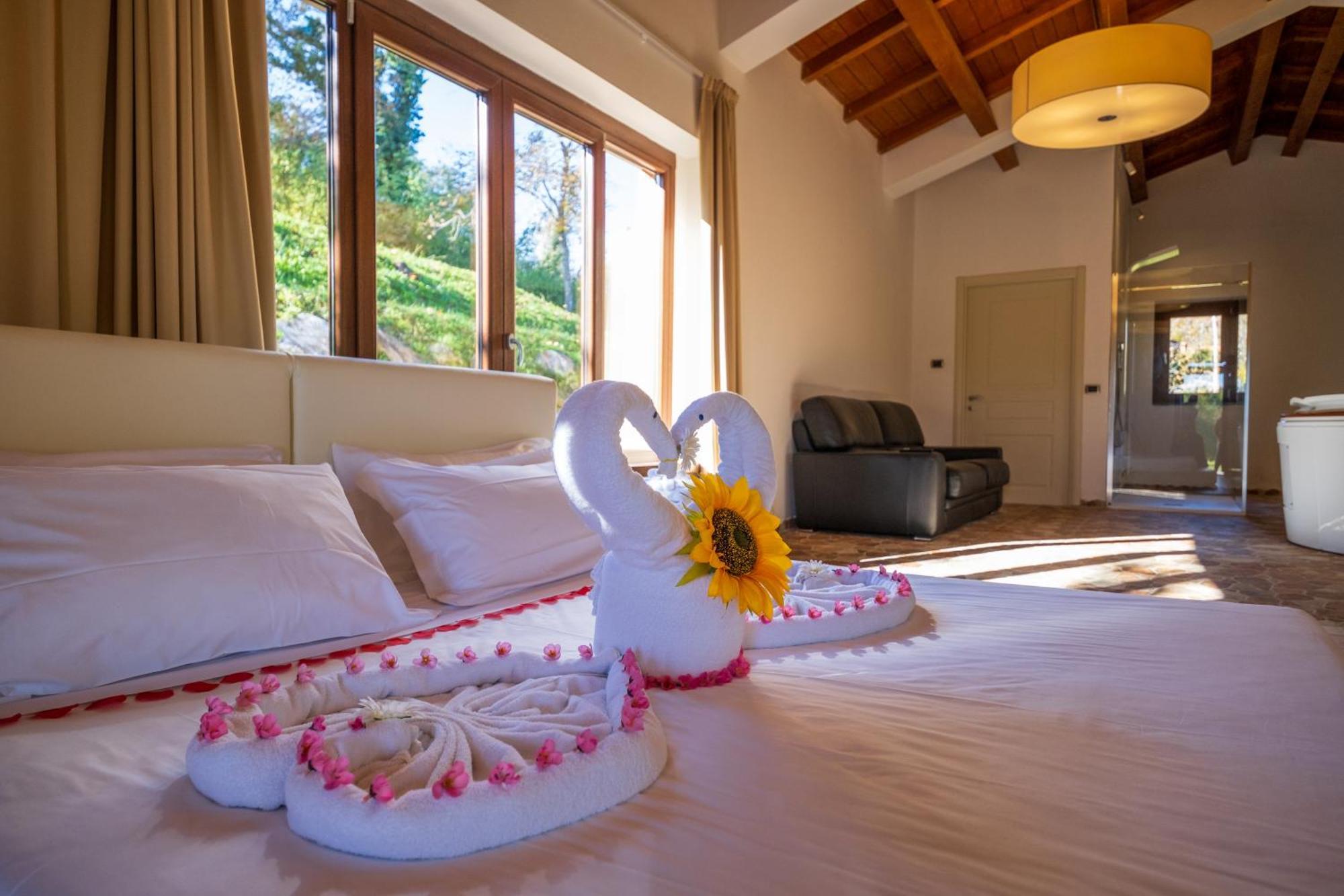 Agriturismo Borgo Biaia Camporgiano Dış mekan fotoğraf