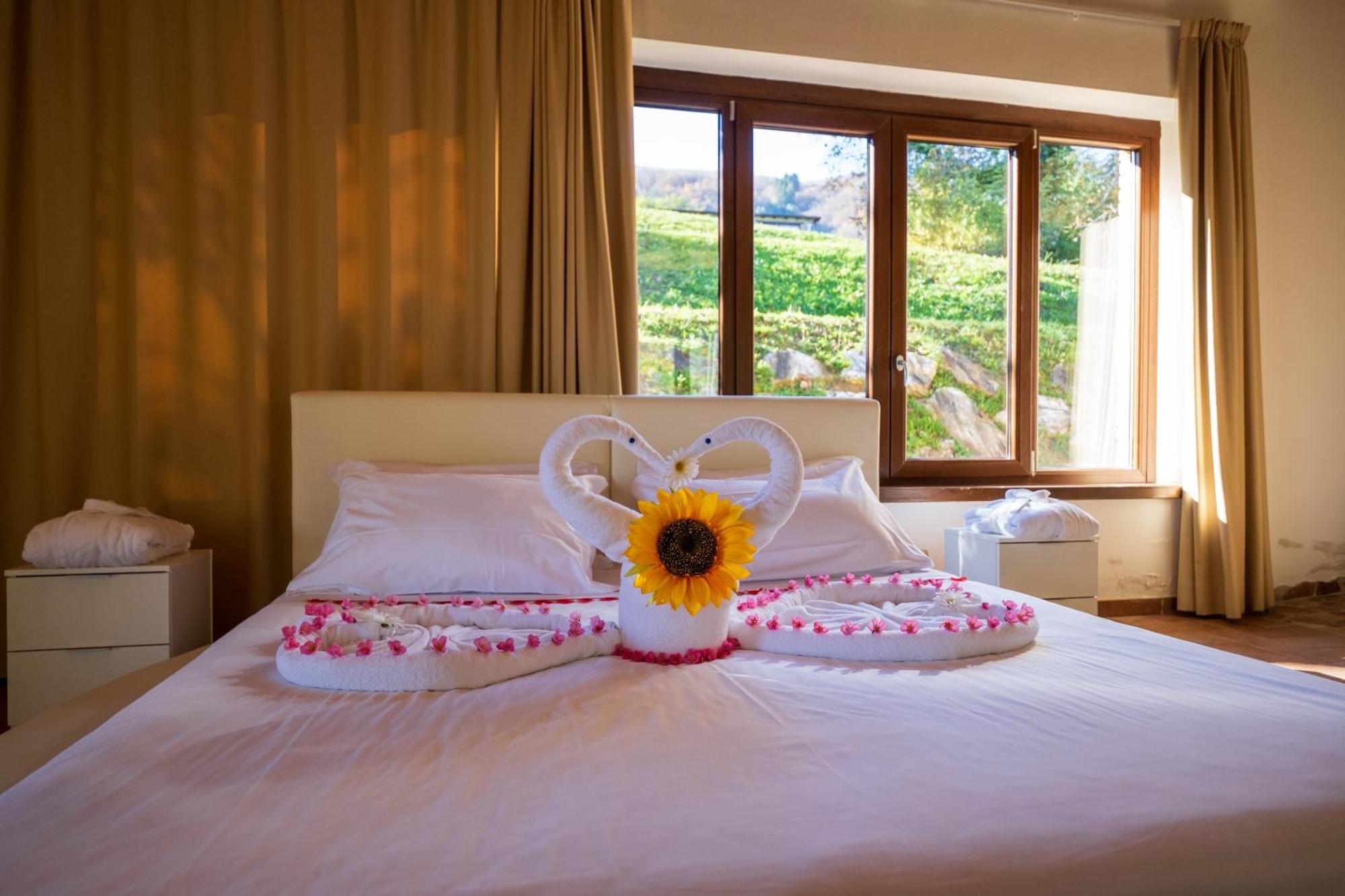 Agriturismo Borgo Biaia Camporgiano Dış mekan fotoğraf